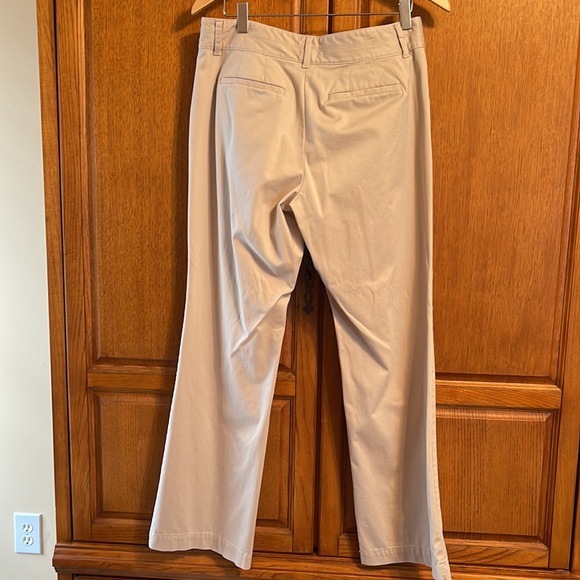 NWOT Ann Taylor Loft dress pants. - Picture 4 of 4